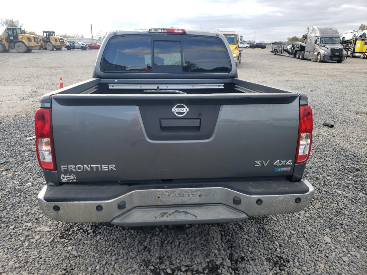 2017 NISSAN Frontier
