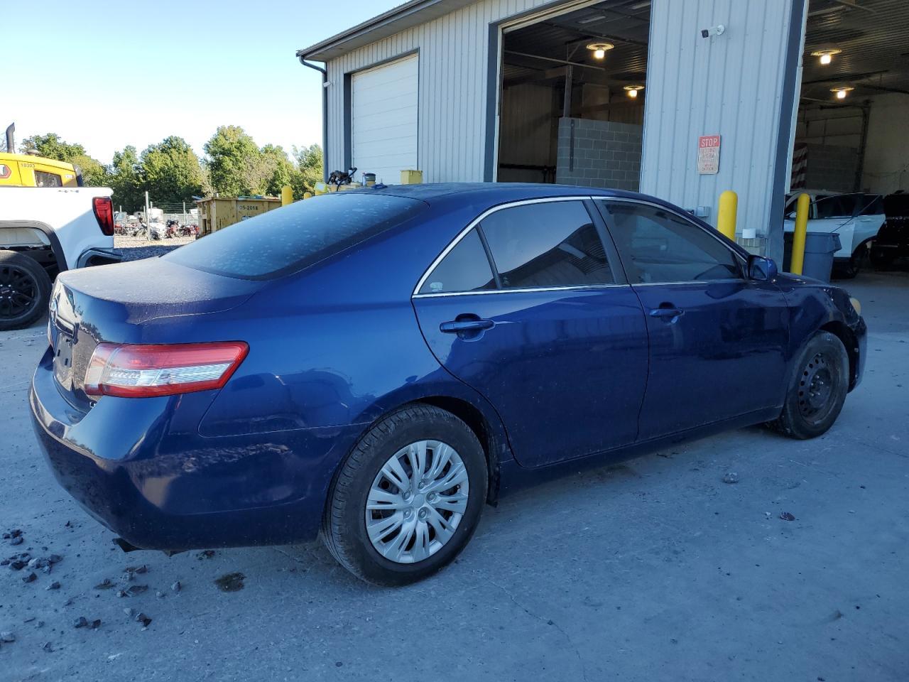 2010 TOYOTA CAMRY