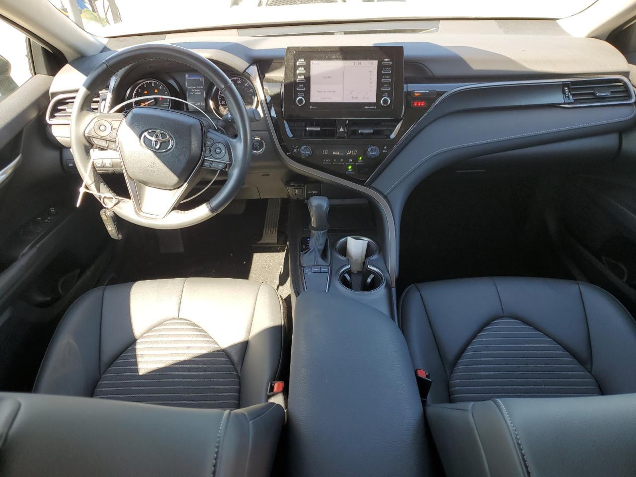 2024 TOYOTA CAMRY
