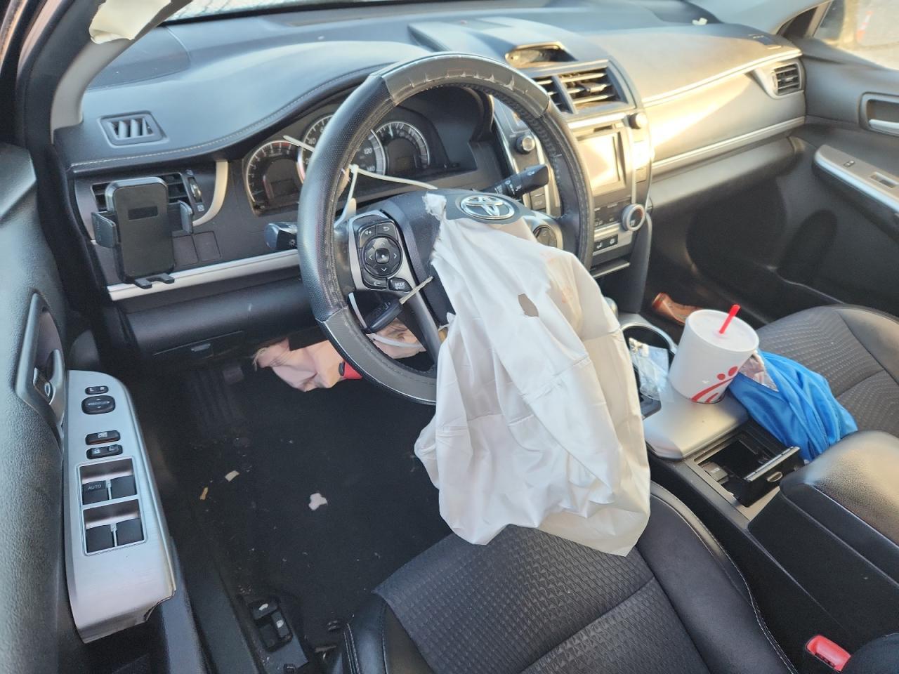 2014 TOYOTA CAMRY