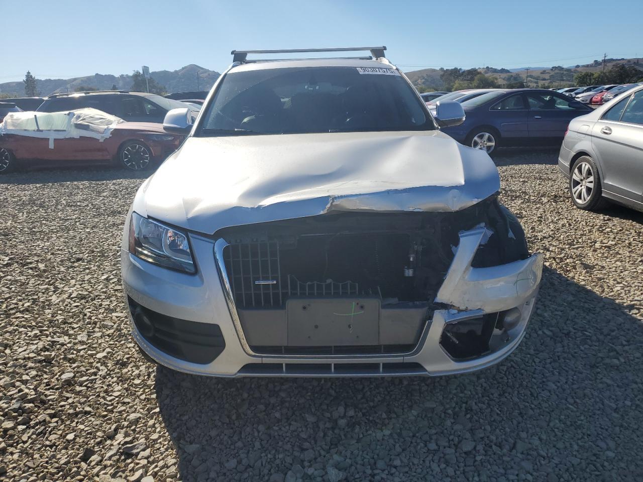 2011 AUDI Q5