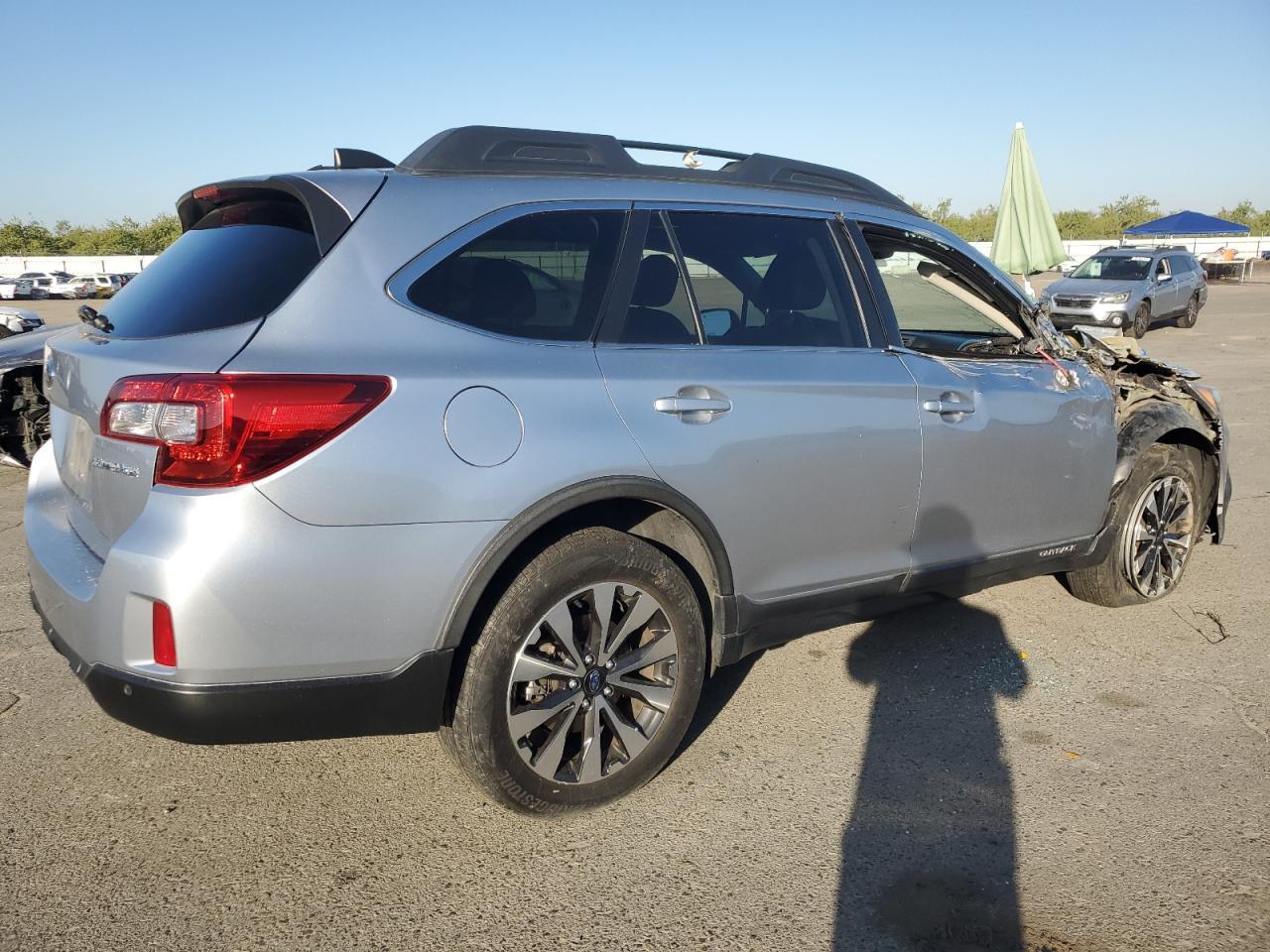 2017 SUBARU Outback