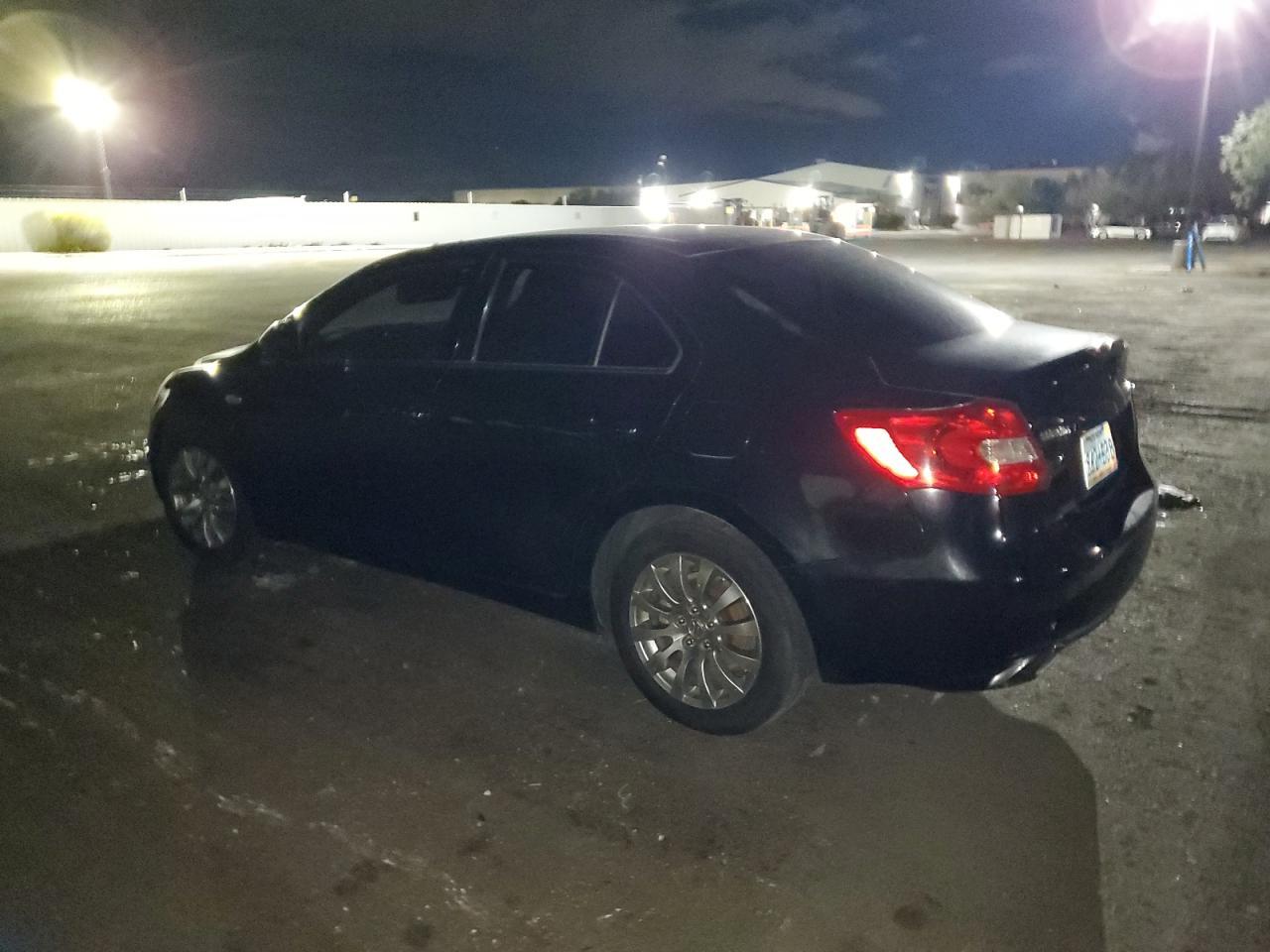 2010 SUZUKI Kizashi