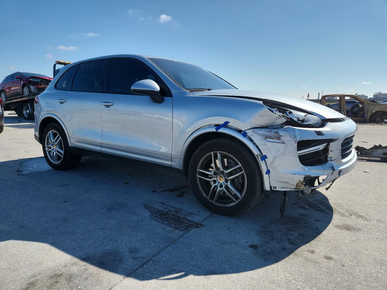 2017 PORSCHE CAYENNE