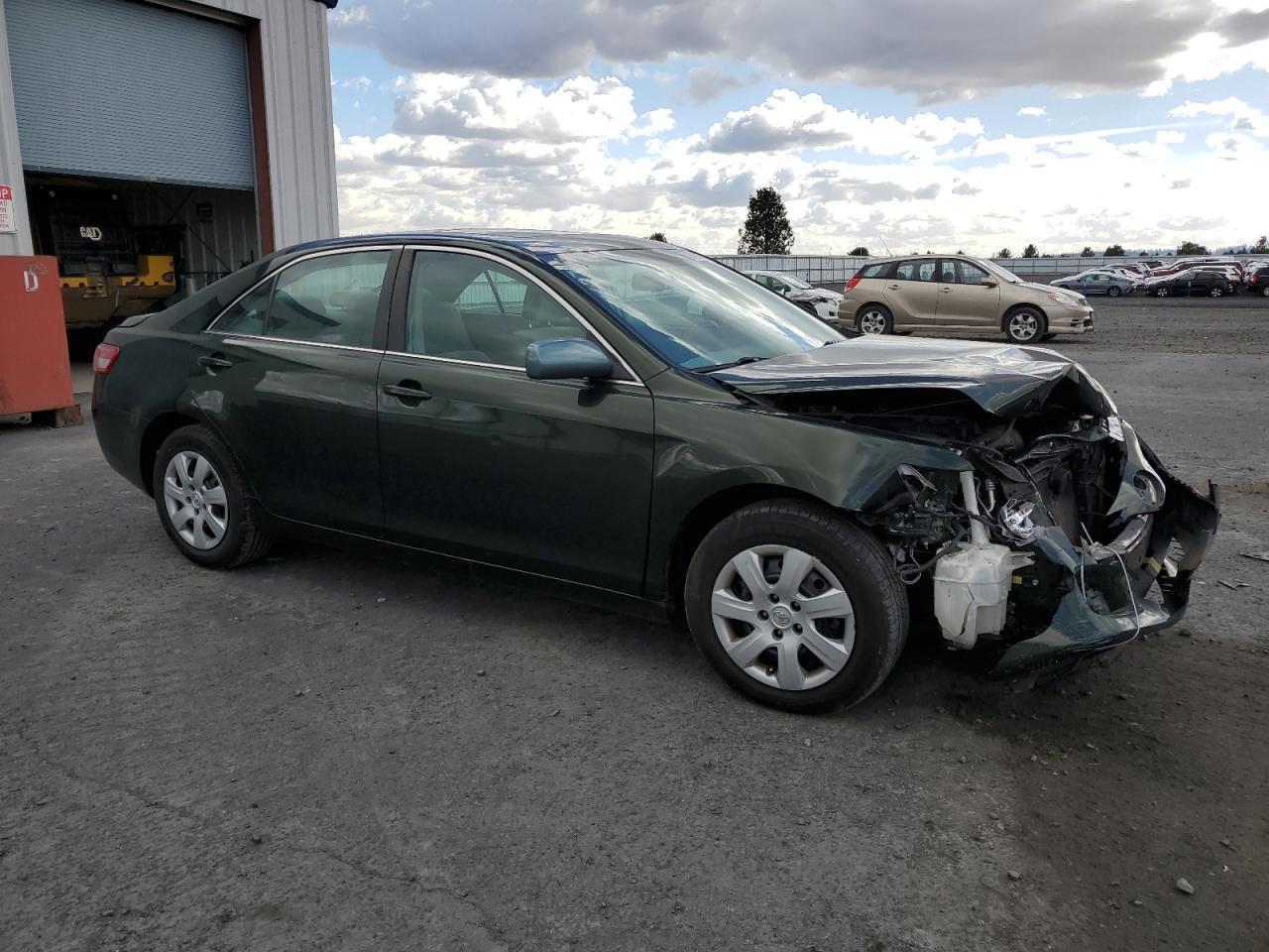 2011 TOYOTA CAMRY