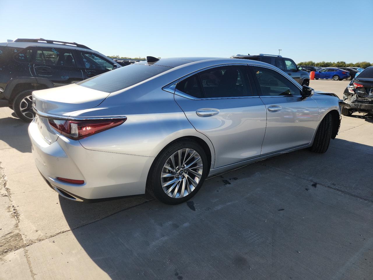 2019 LEXUS ES 350