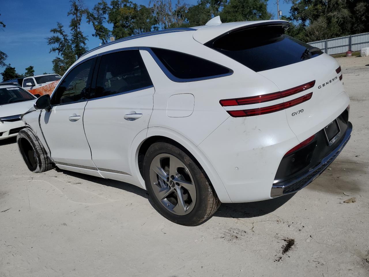 2026 GENESIS GV70