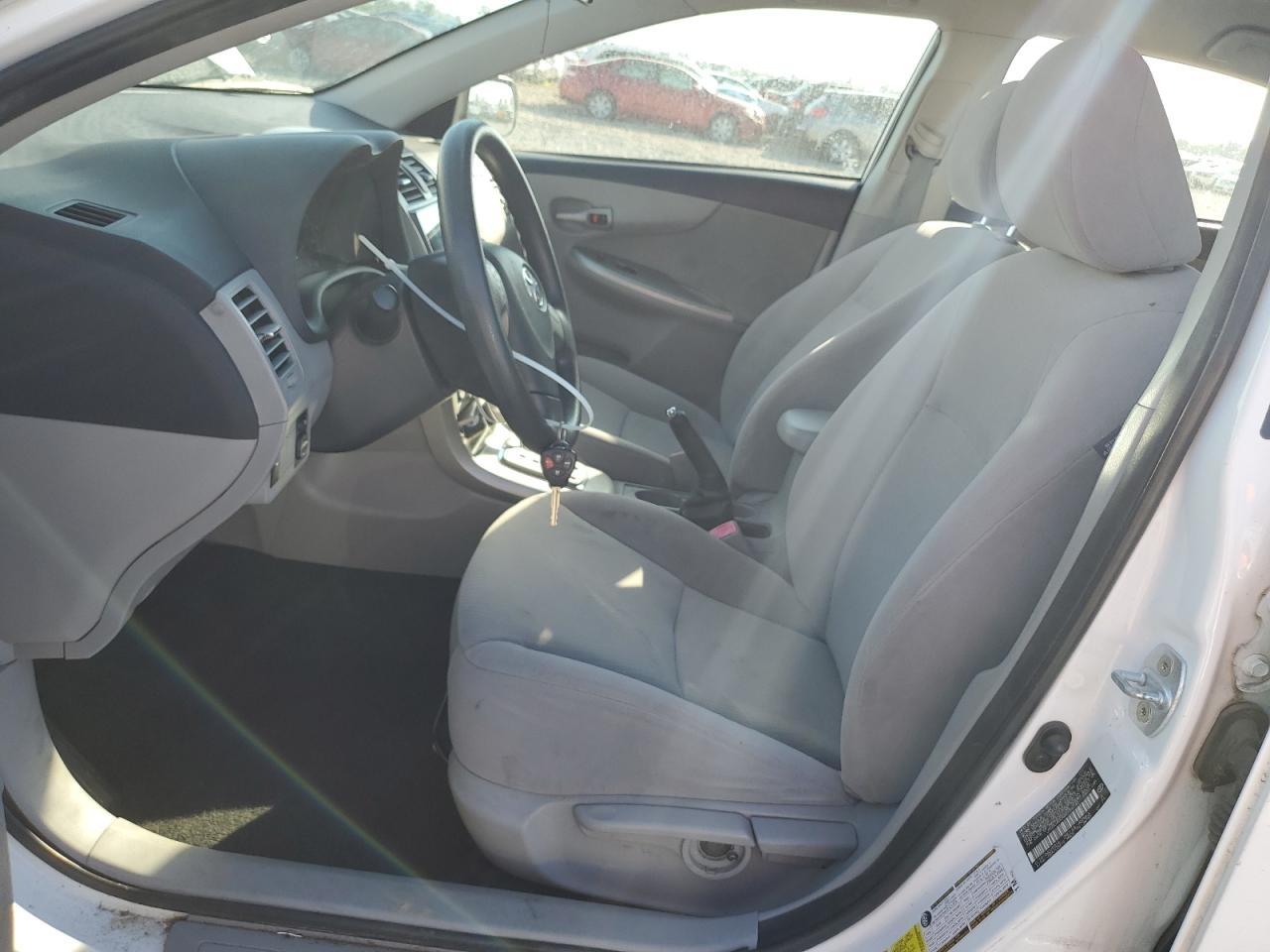 2011 TOYOTA COROLLA