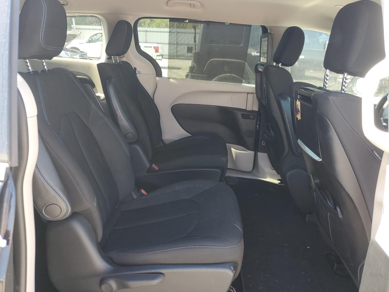 2021 CHRYSLER Pacifica