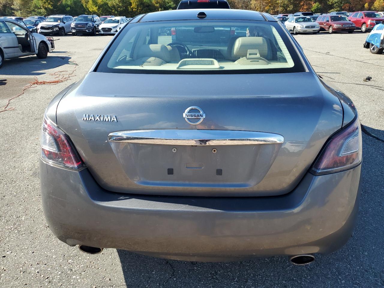 2014 NISSAN Maxima