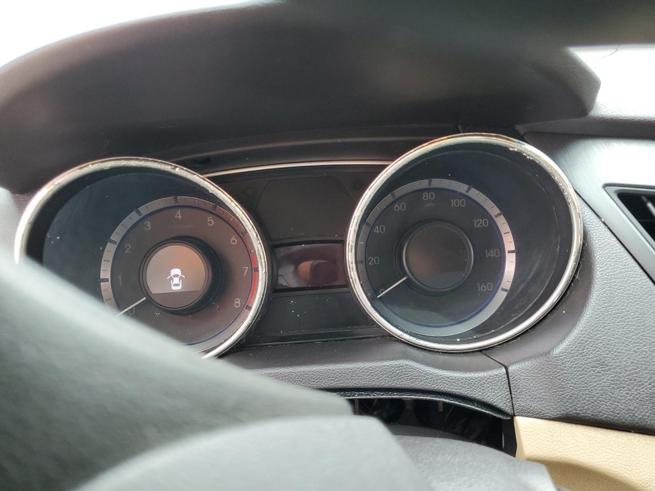 2011 HYUNDAI SONATA