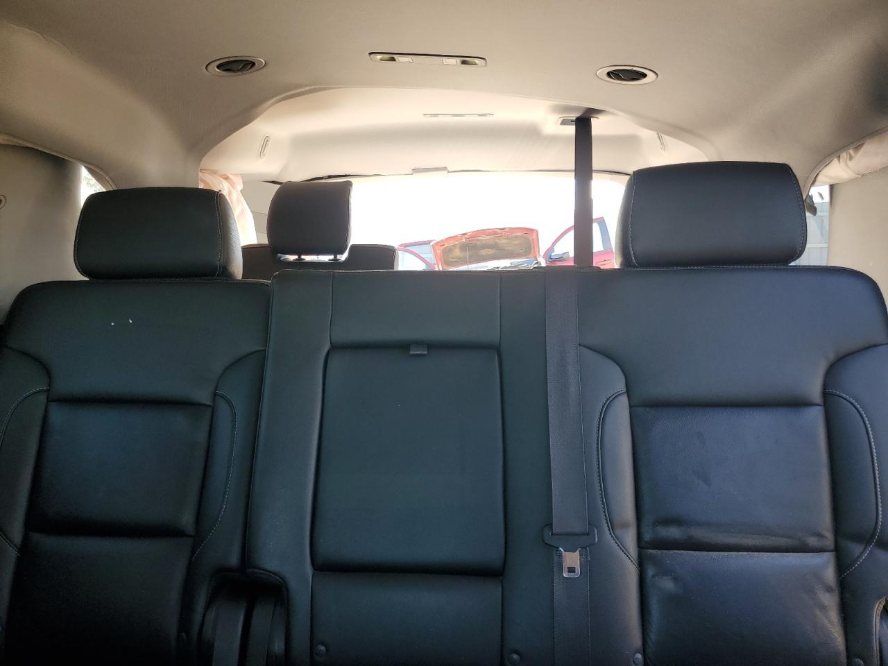 2016 CHEVROLET Suburban