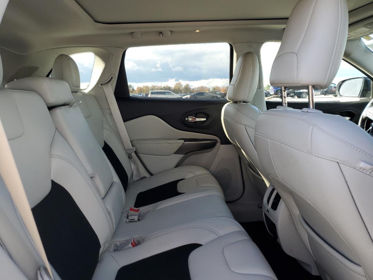 2020 JEEP CHEROKEE