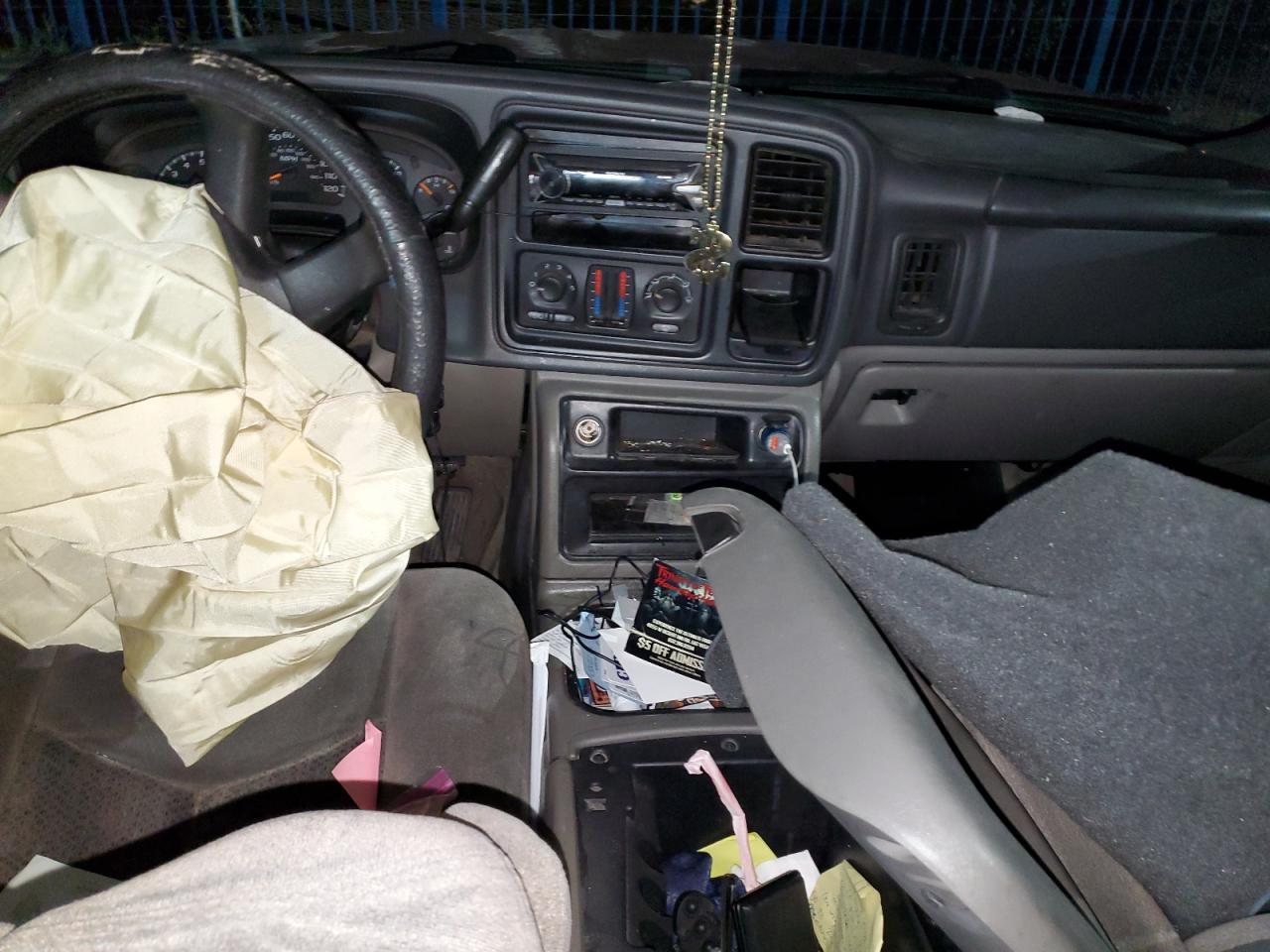 2003 CHEVROLET Suburban