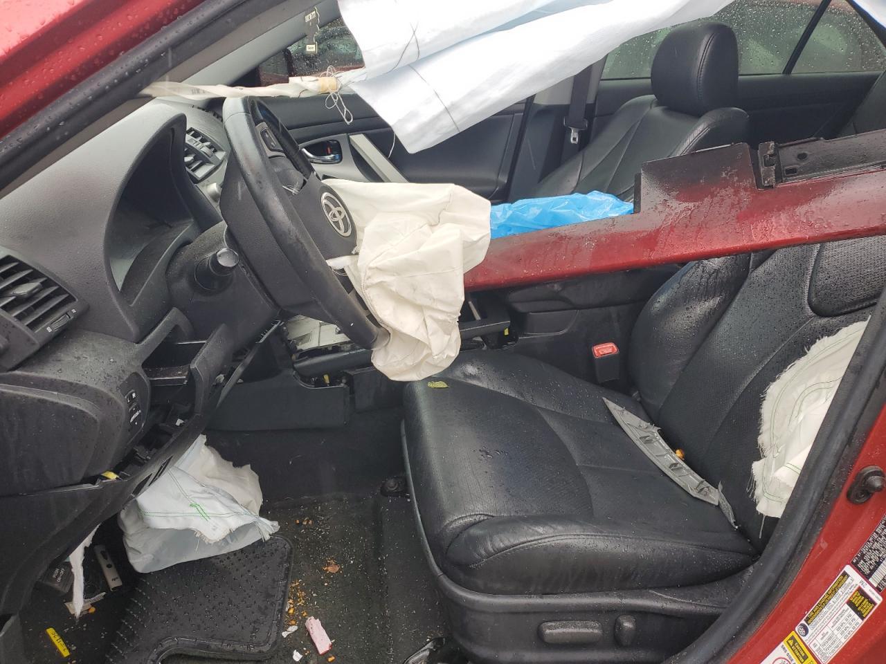 2011 TOYOTA CAMRY