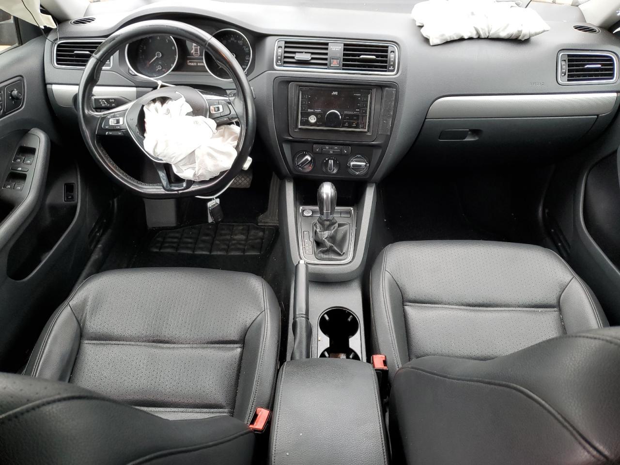 2017 VOLKSWAGEN JETTA