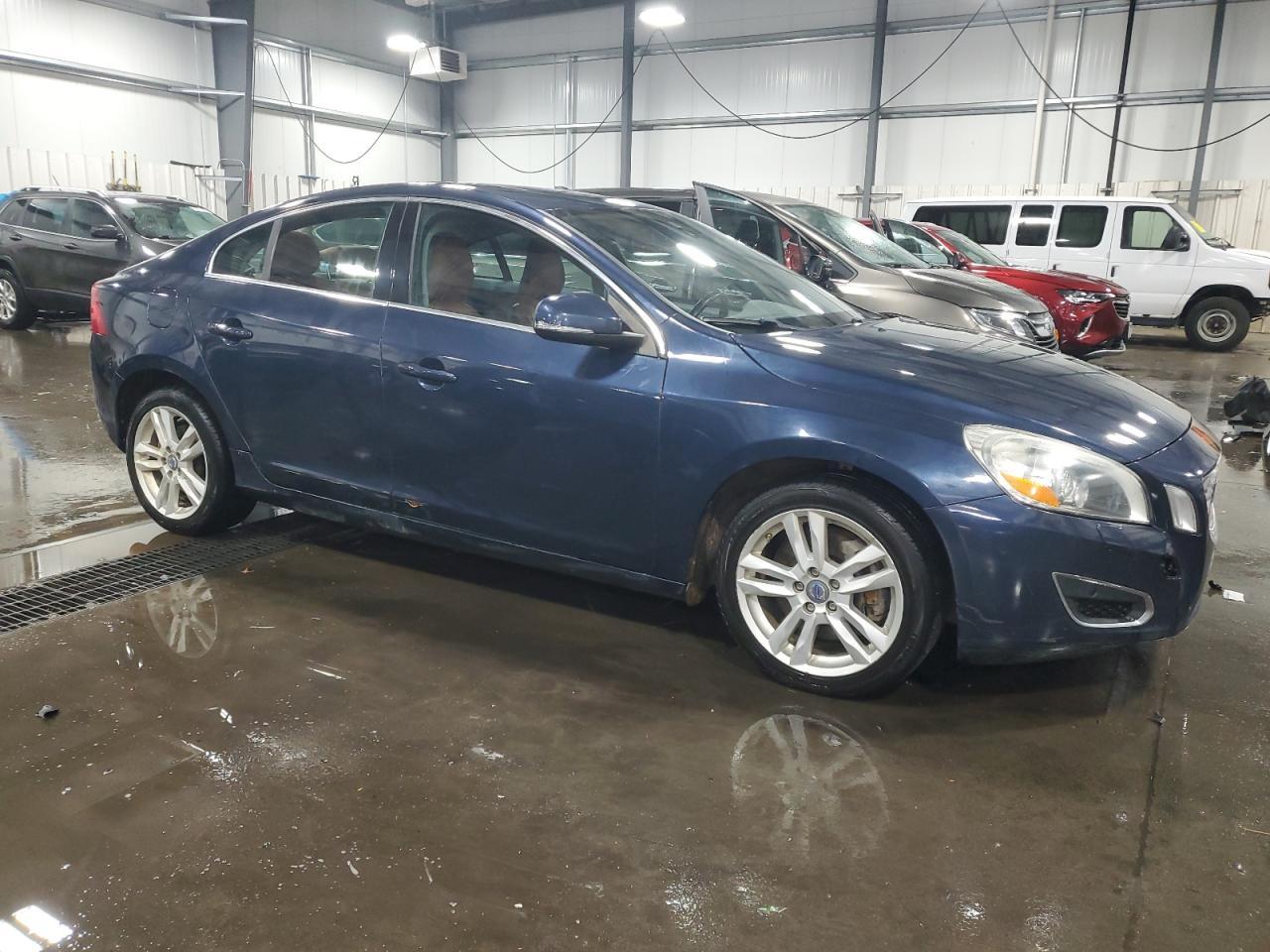 2013 VOLVO S60