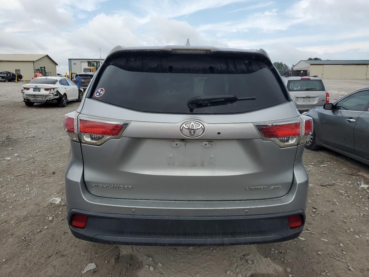 2015 TOYOTA HIGHLANDER
