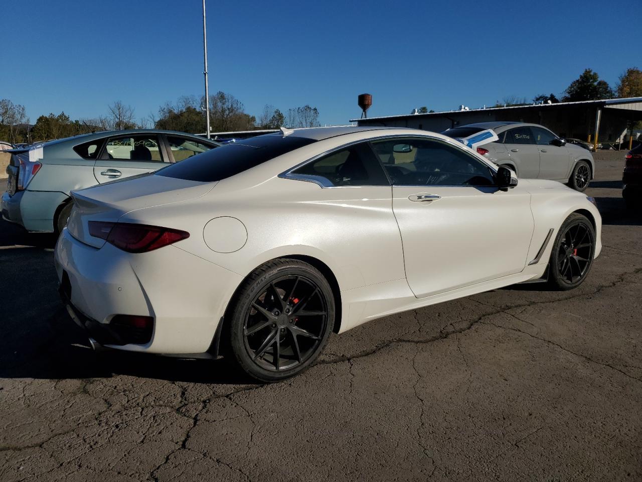 2017 INFINITI Q60