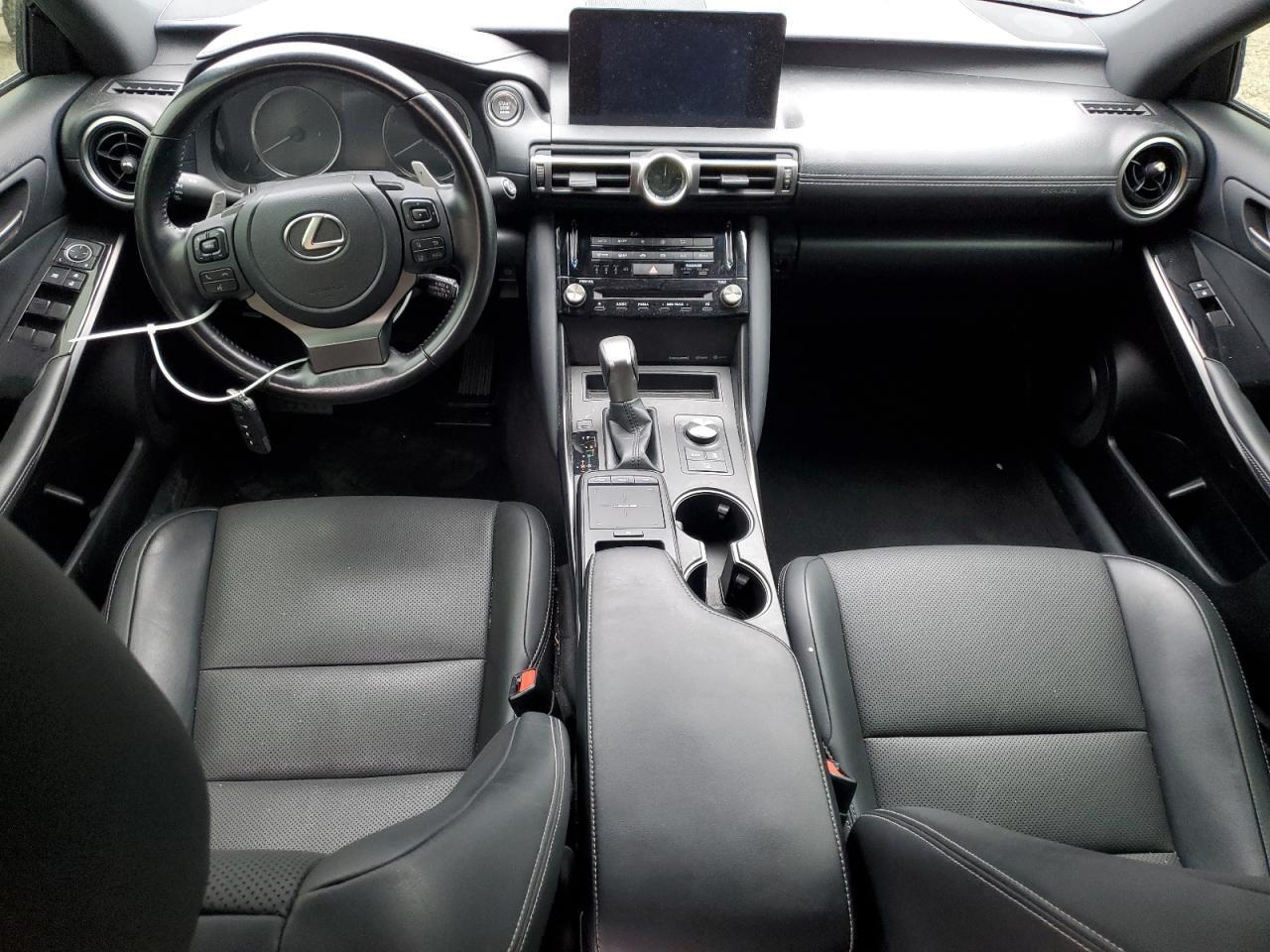 2021 LEXUS IS 300