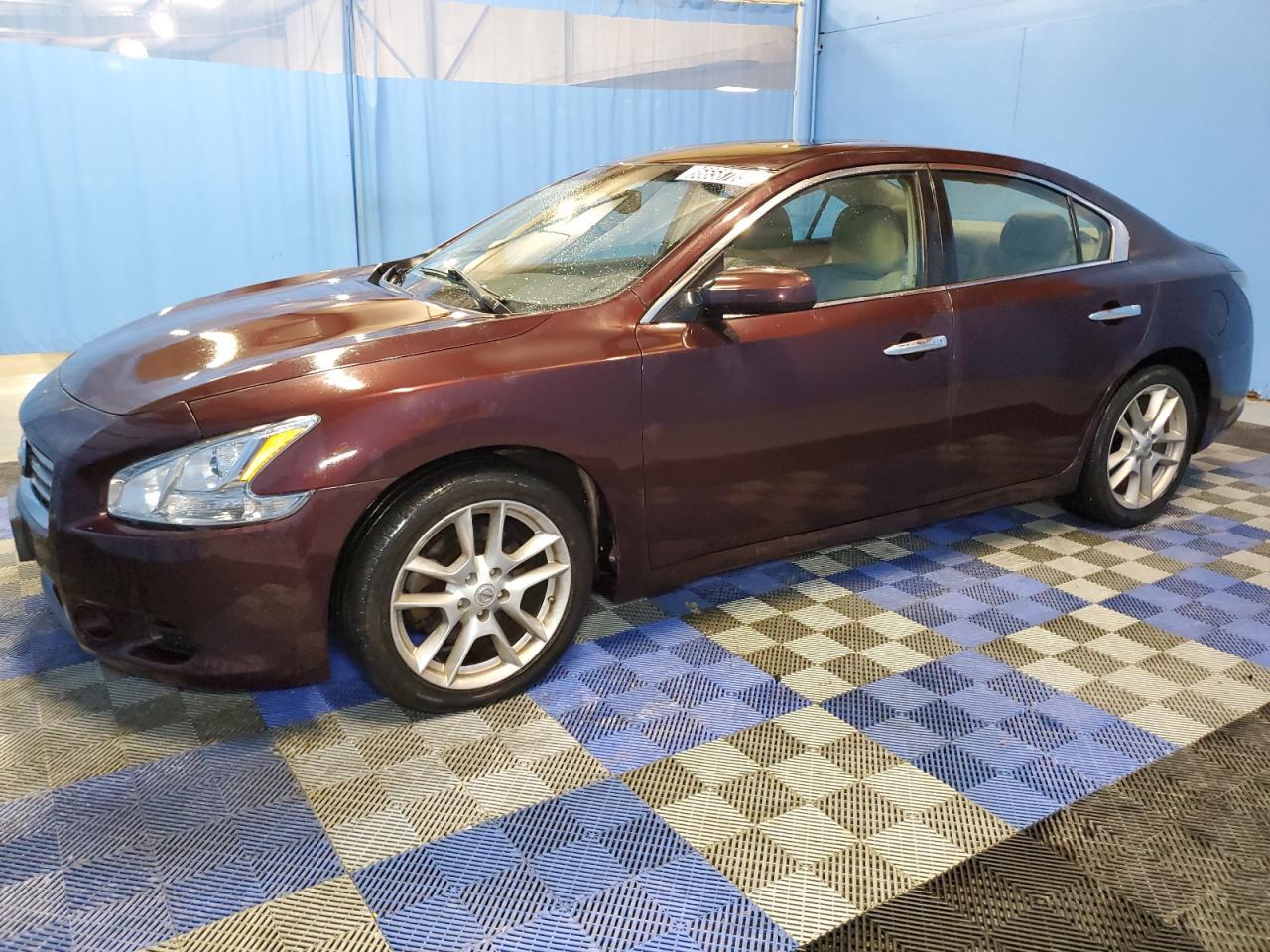 2014 NISSAN Maxima