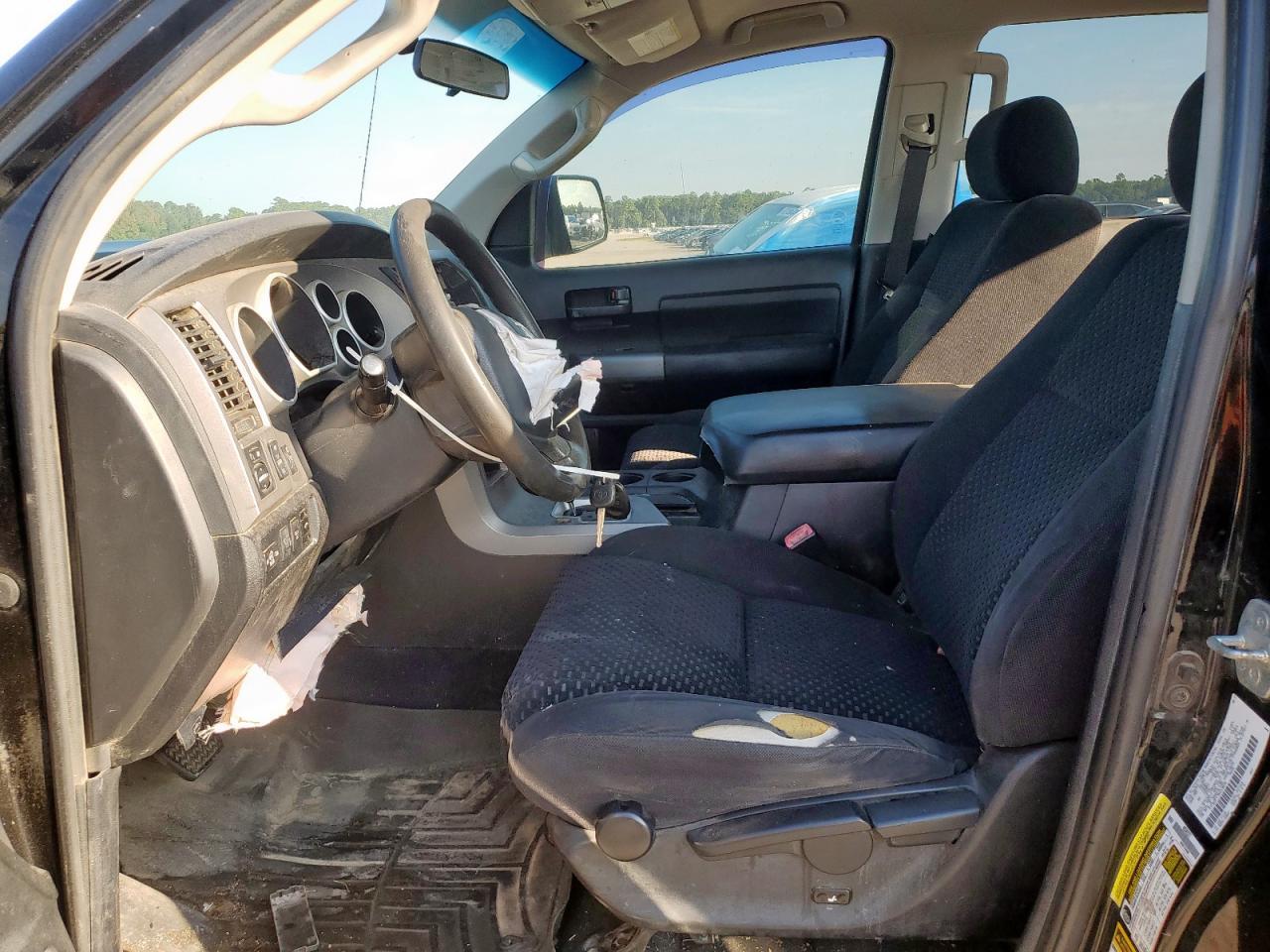 2011 TOYOTA TUNDRA