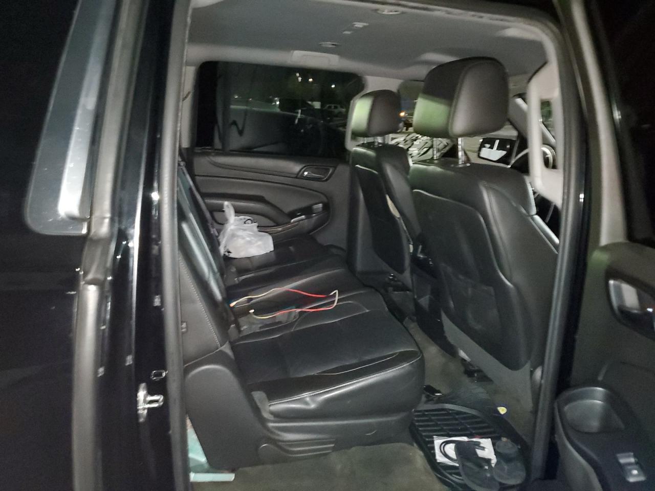 2015 CHEVROLET Suburban
