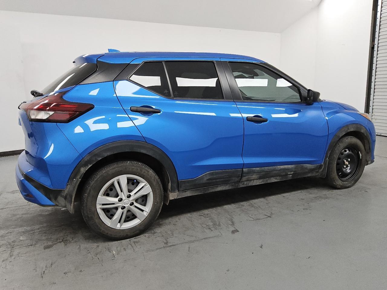 2024 NISSAN KICKS