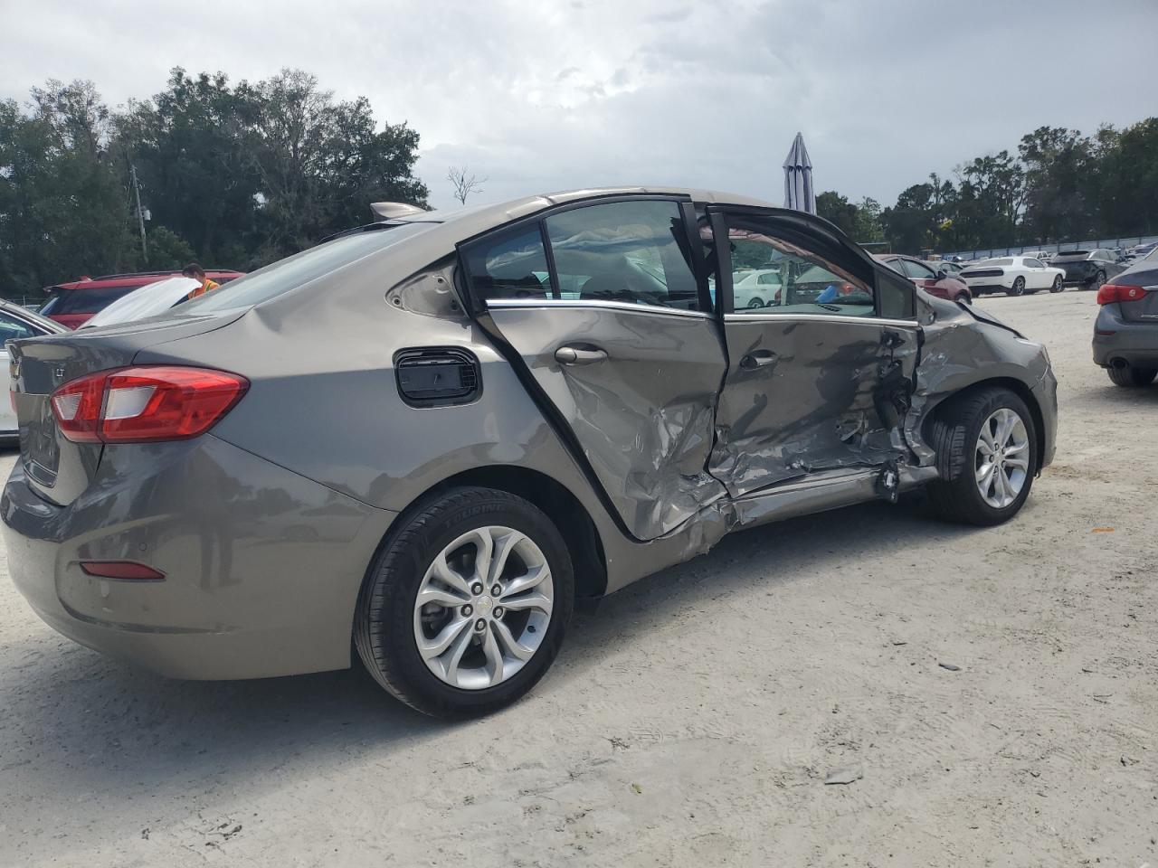 2019 CHEVROLET CRUZE