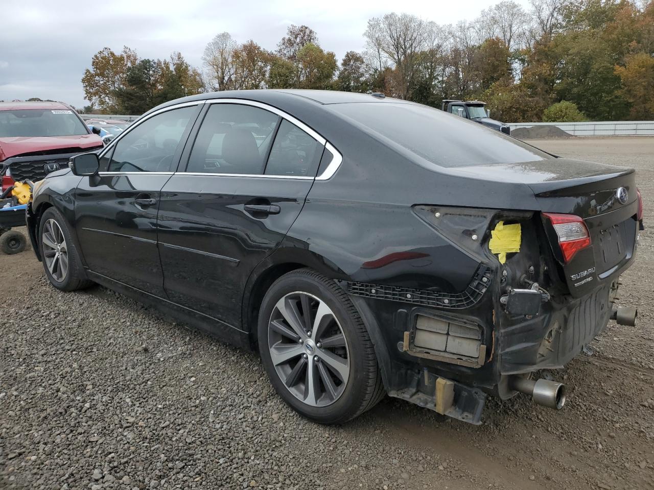 2015 SUBARU Legacy