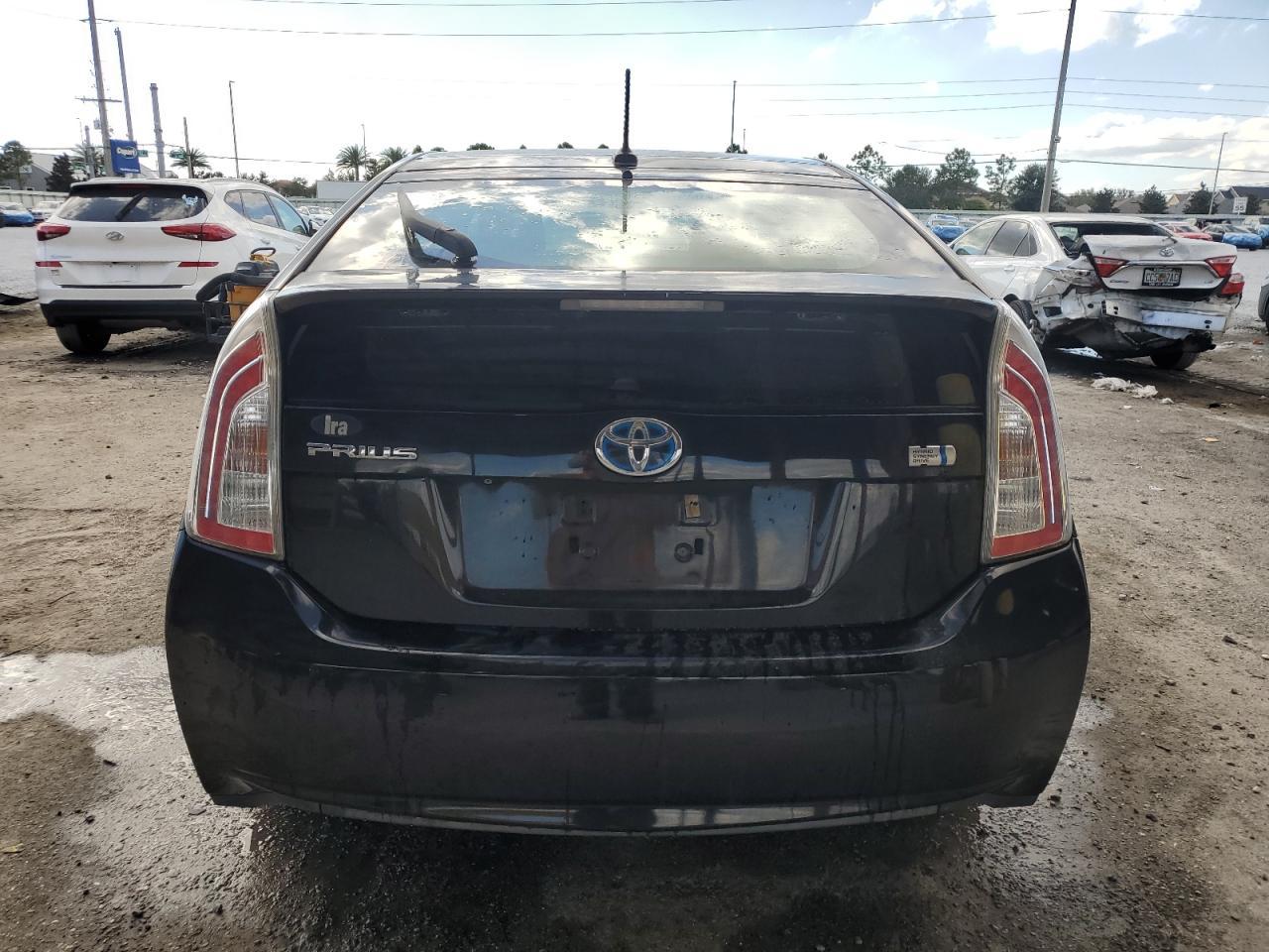 2013 TOYOTA PRIUS