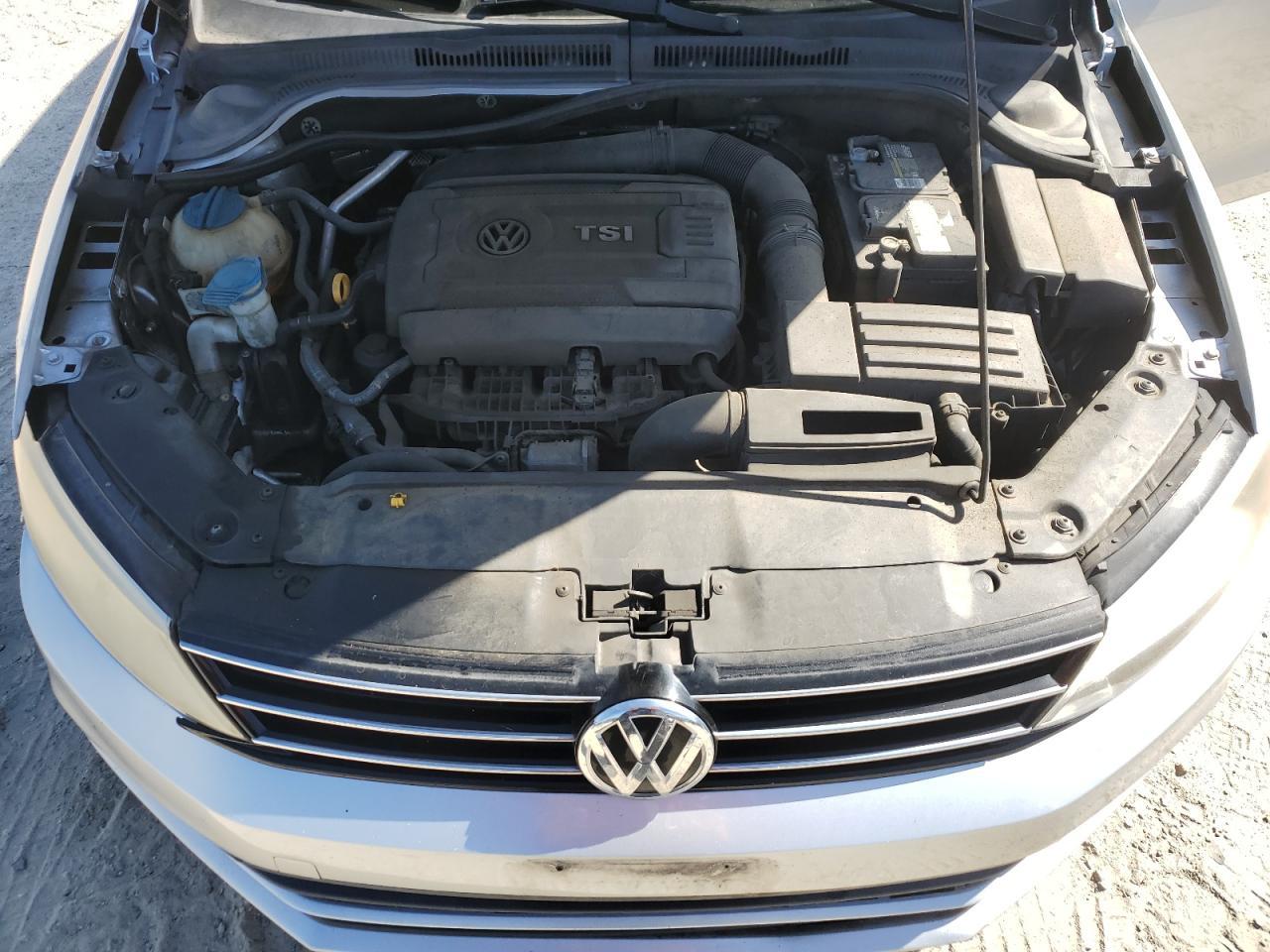 2015 VOLKSWAGEN JETTA