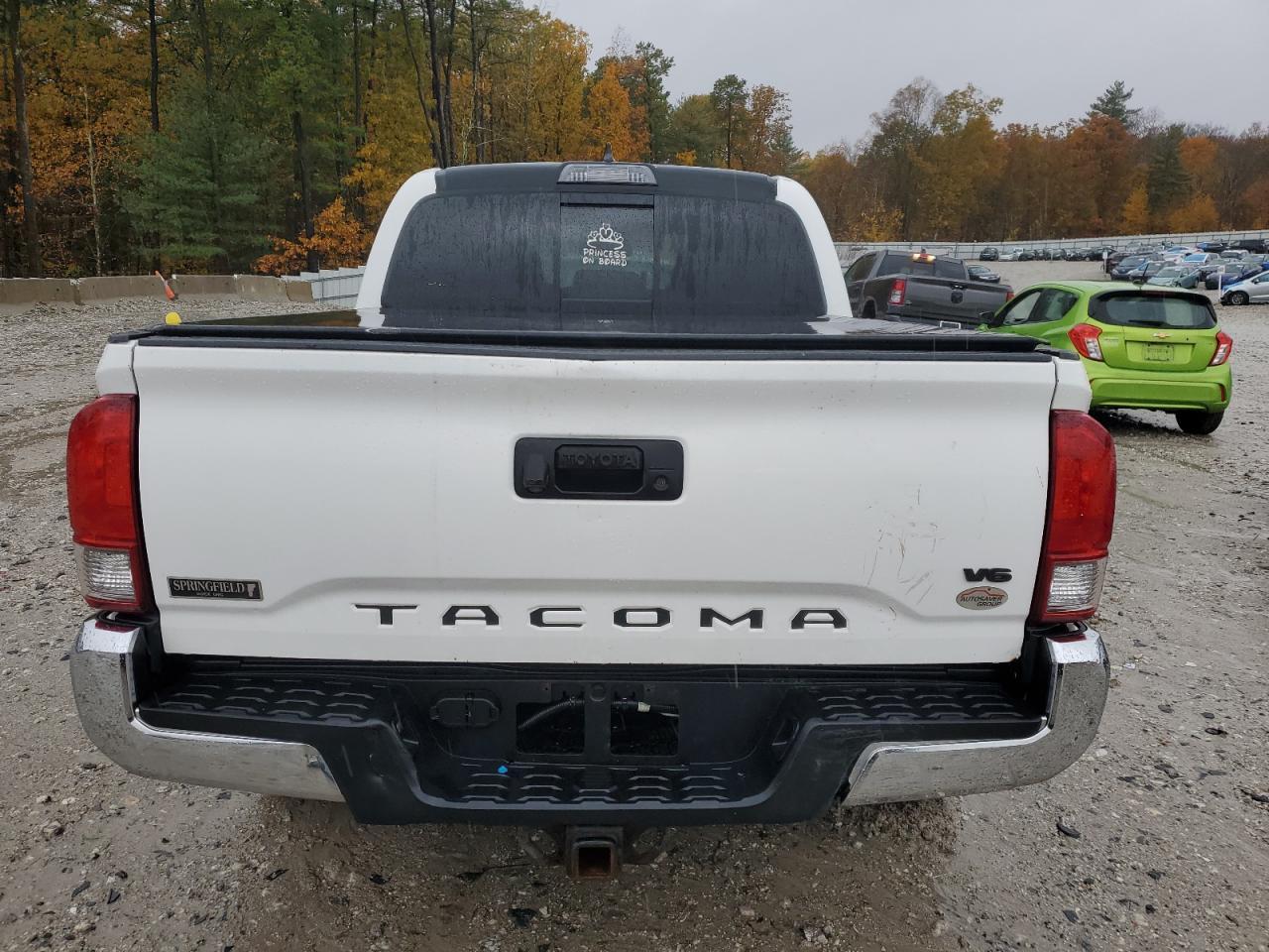 2017 TOYOTA TACOMA