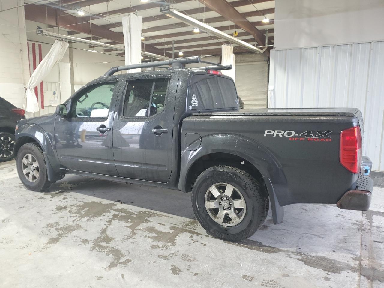 2012 NISSAN Frontier