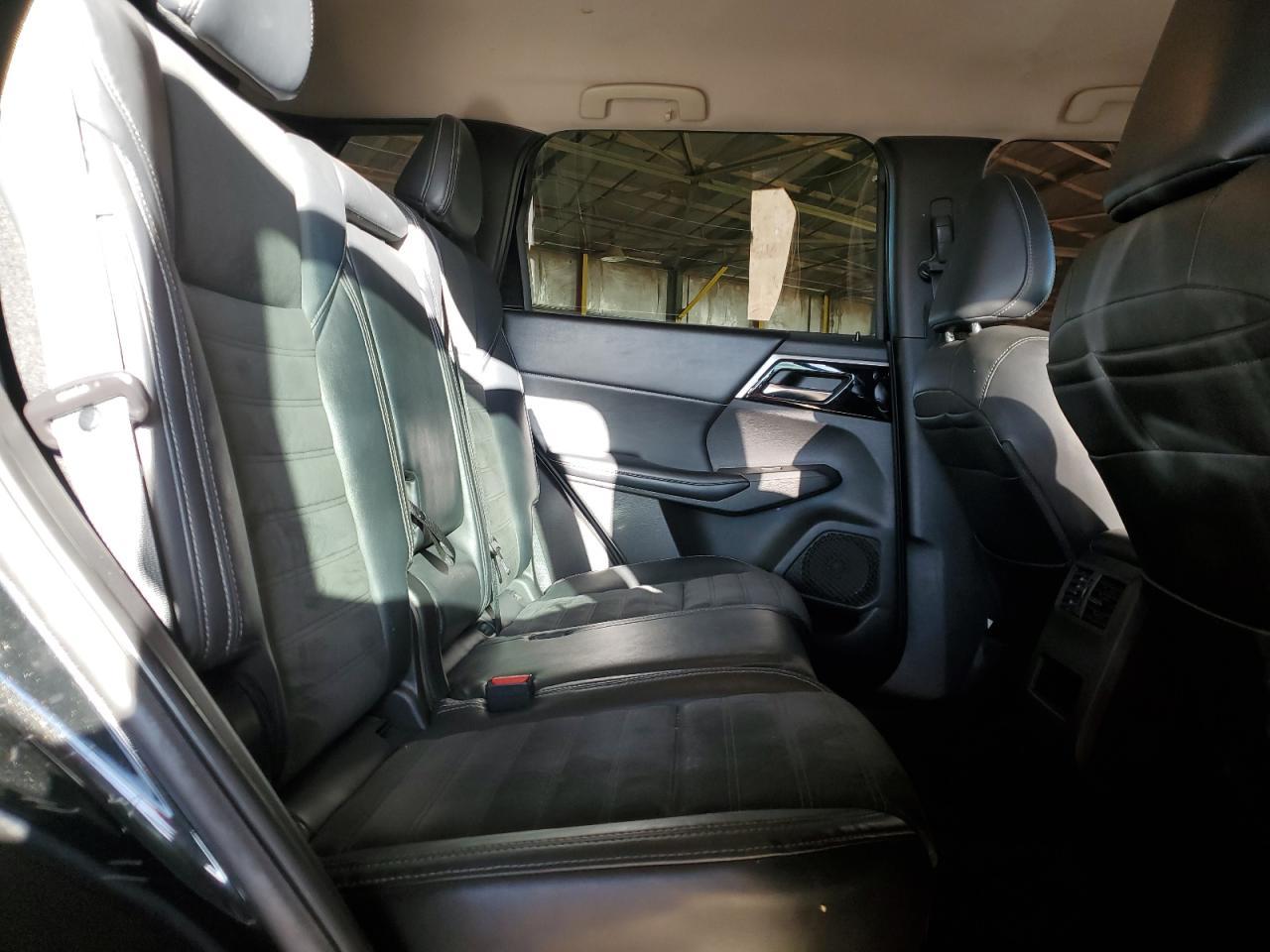 2022 MITSUBISHI outlander