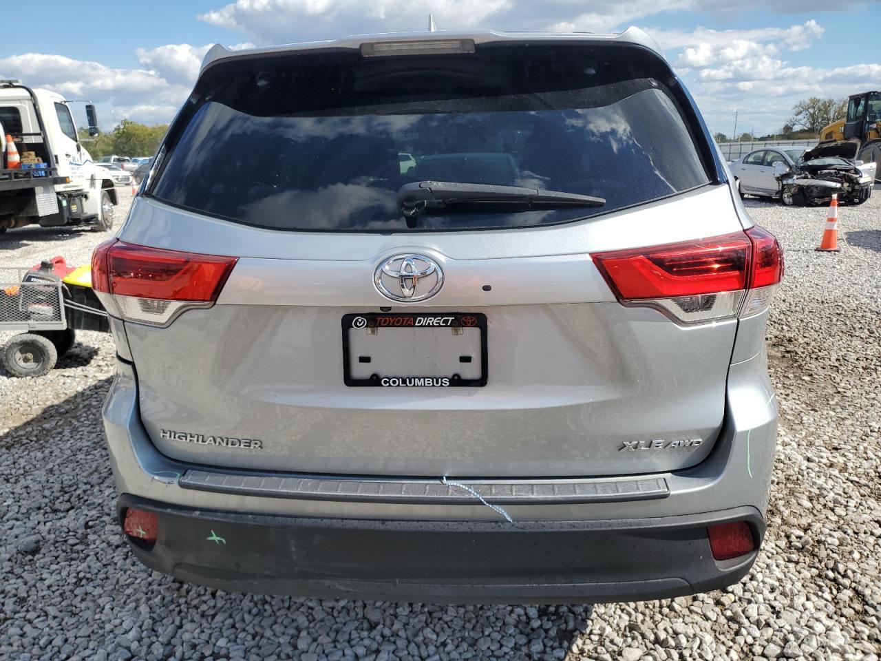 2018 TOYOTA HIGHLANDER