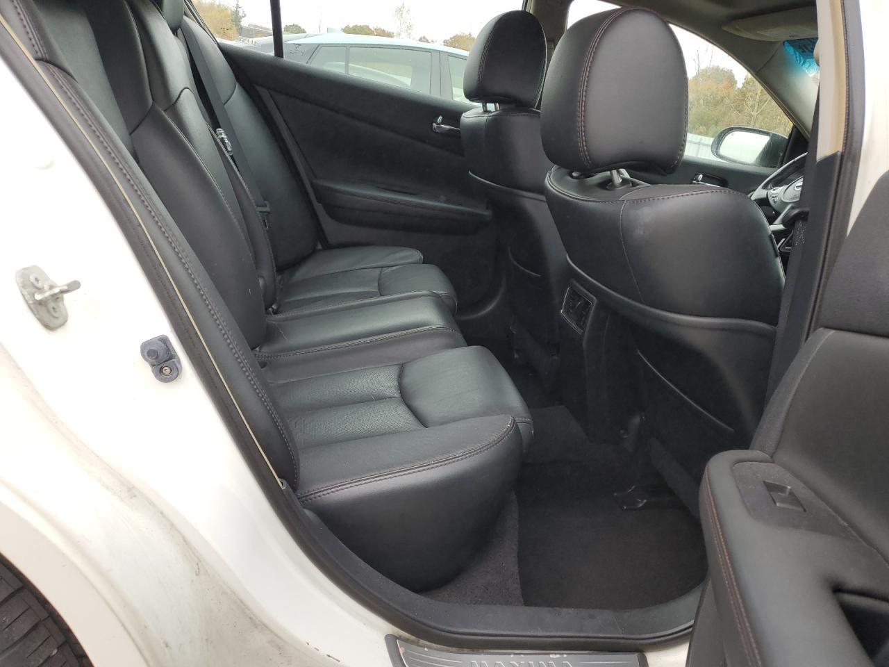 2012 NISSAN Maxima