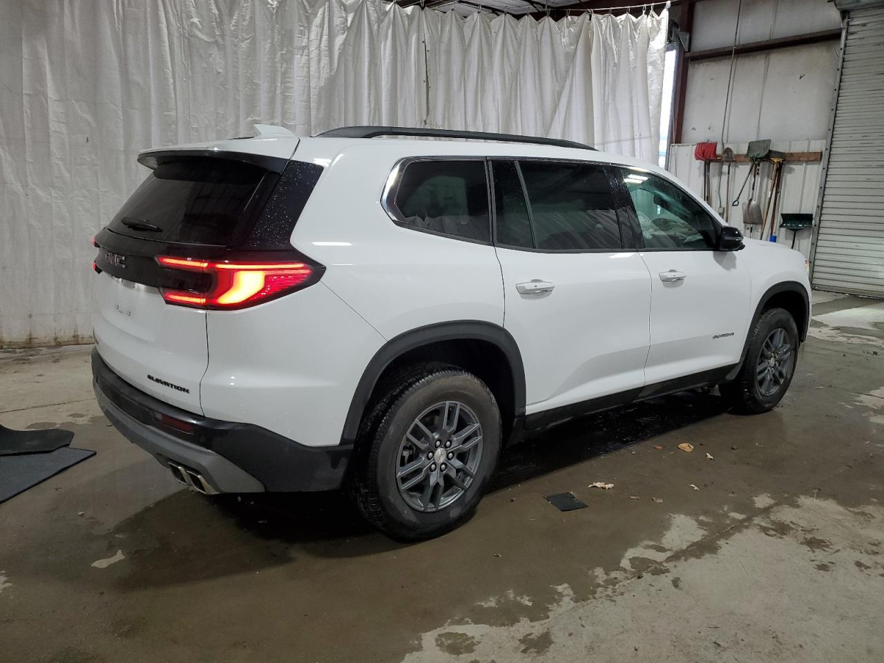2025 GMC ACADIA