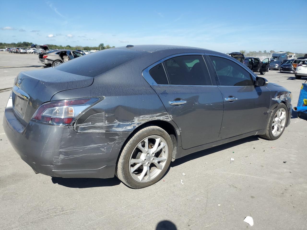 2014 NISSAN Maxima
