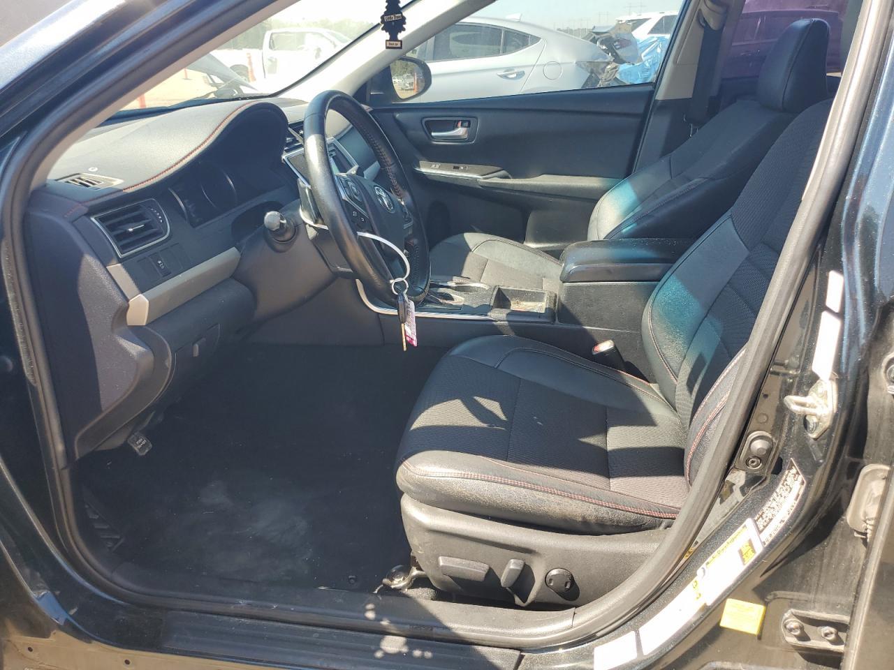 2016 TOYOTA CAMRY