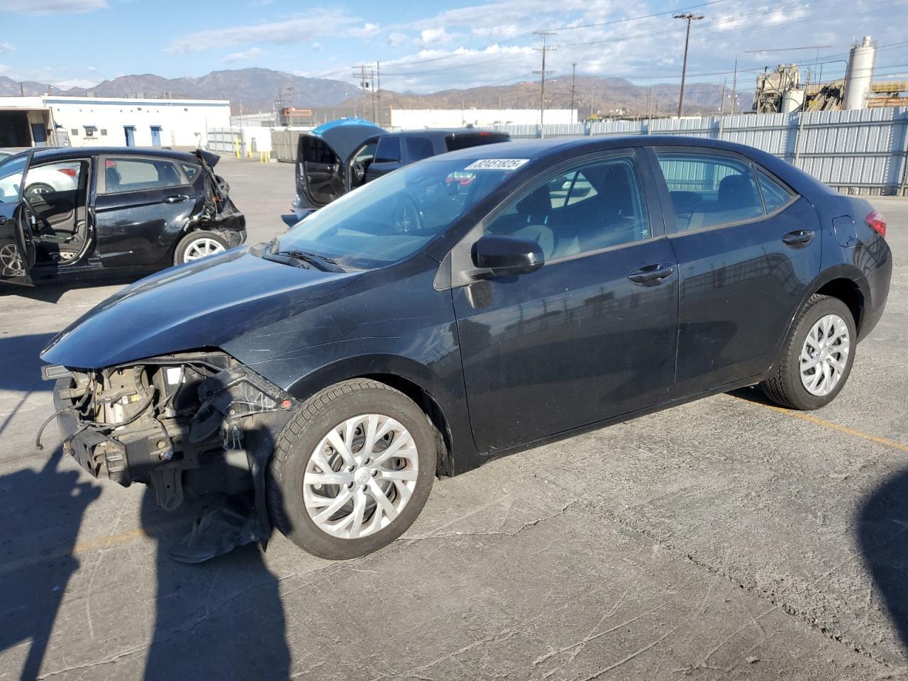 2017 TOYOTA COROLLA