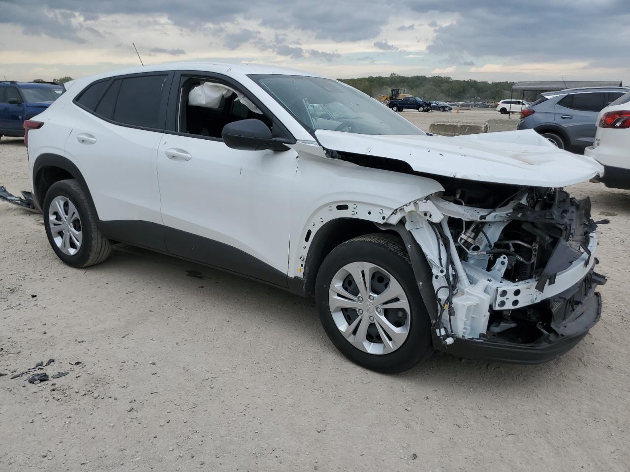 2025 CHEVROLET TRAX