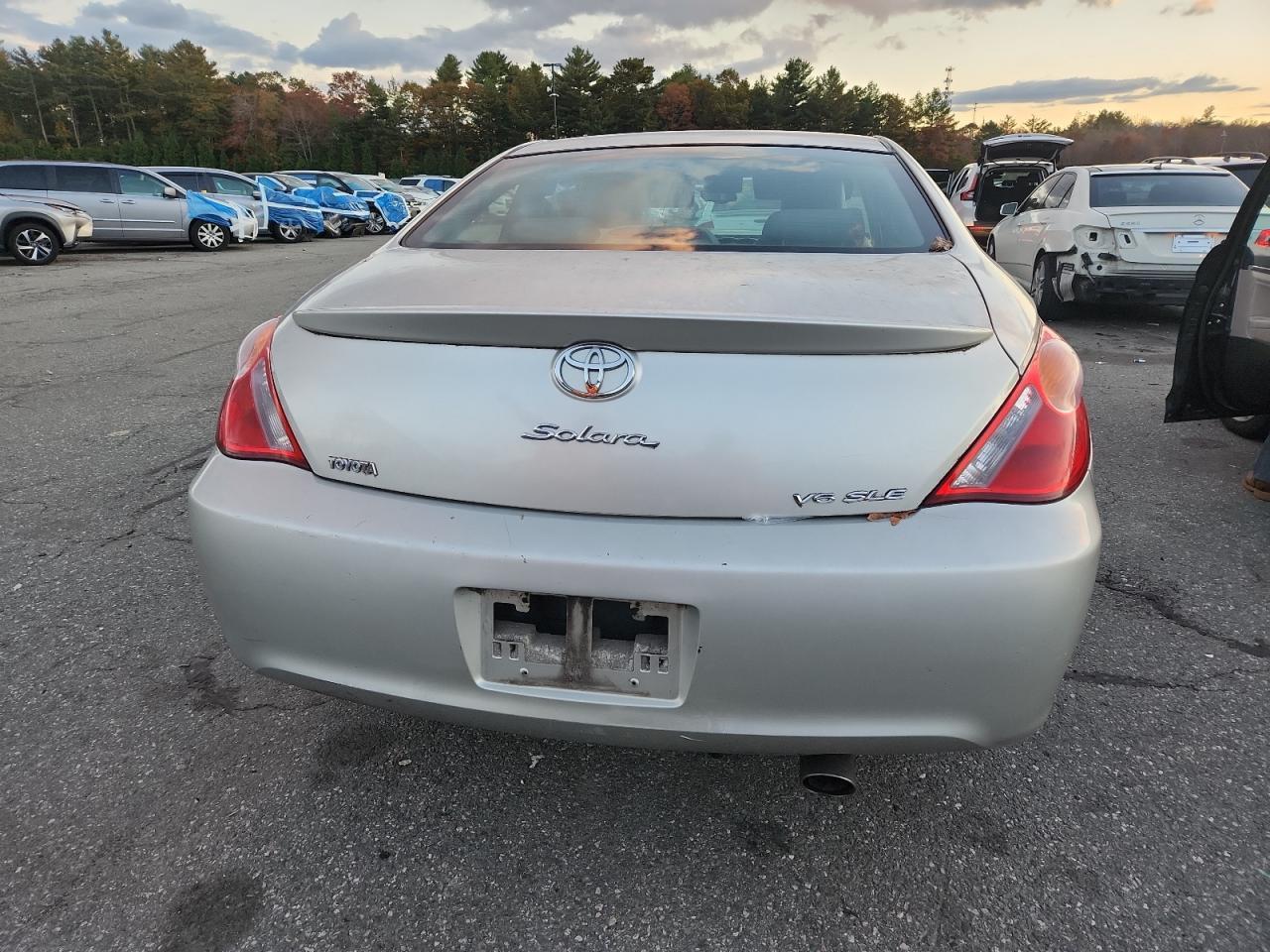 2004 TOYOTA CAMRY