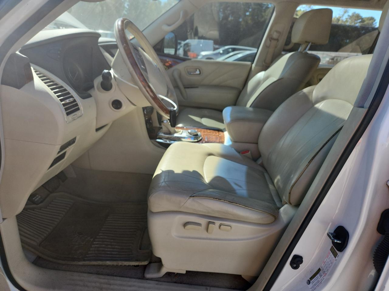 2016 INFINITI QX80