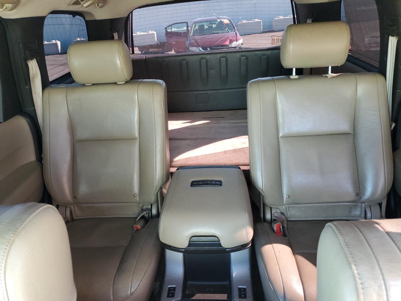 2008 TOYOTA Sequoia