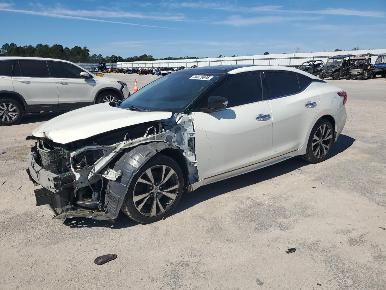 2017 NISSAN Maxima
