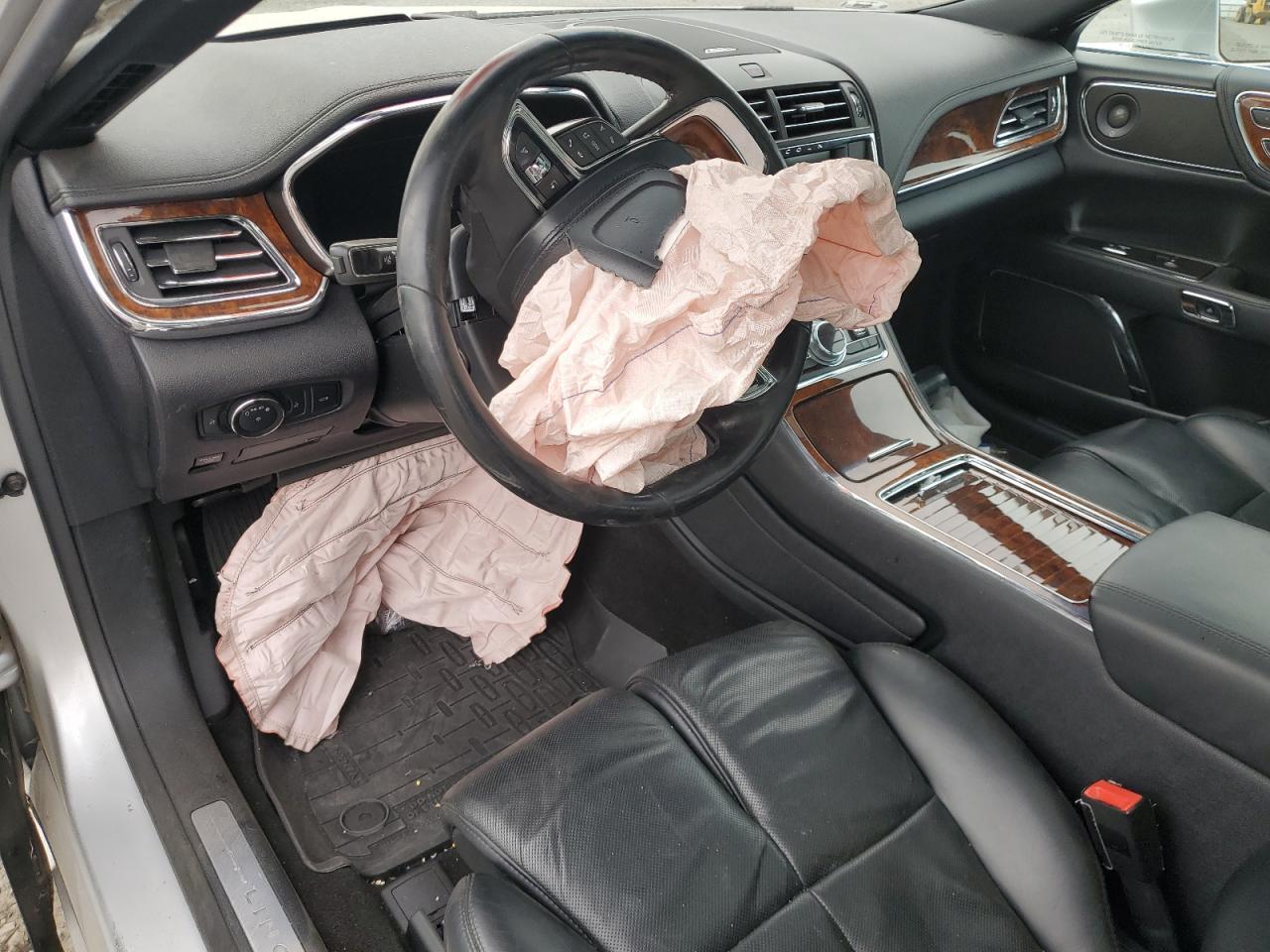 2019 LINCOLN Continental