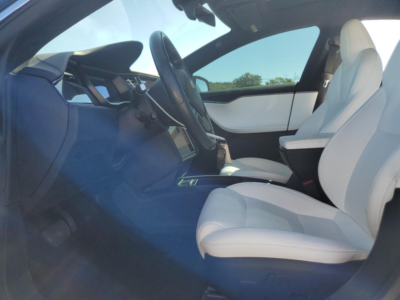 2020 TESLA MODEL S