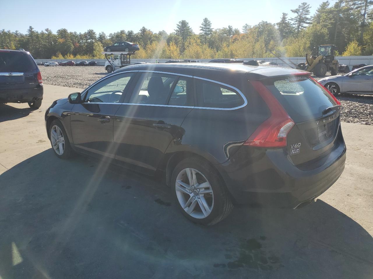 2015 VOLVO V60
