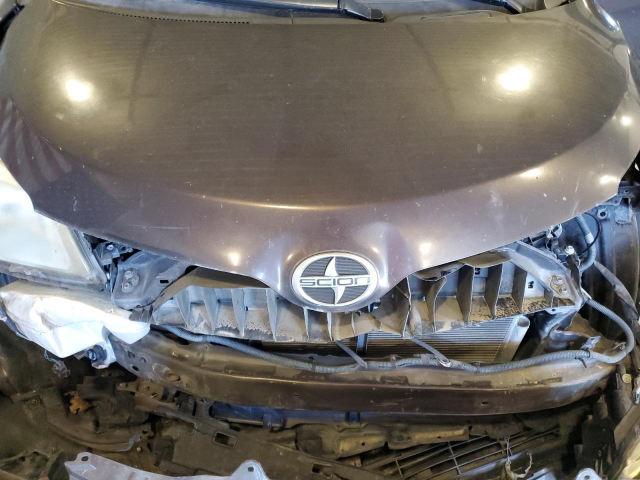 2011 TOYOTA SCION